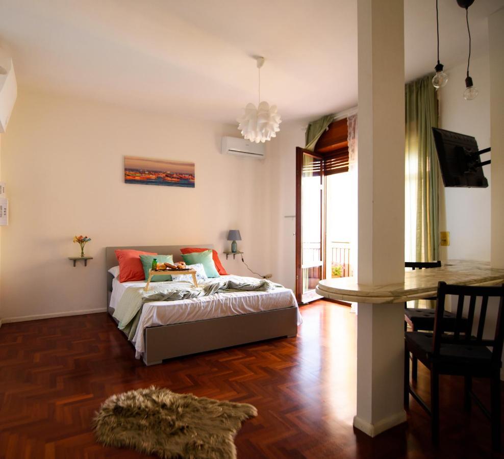 Sallu Boutique Салерно Экстерьер фото